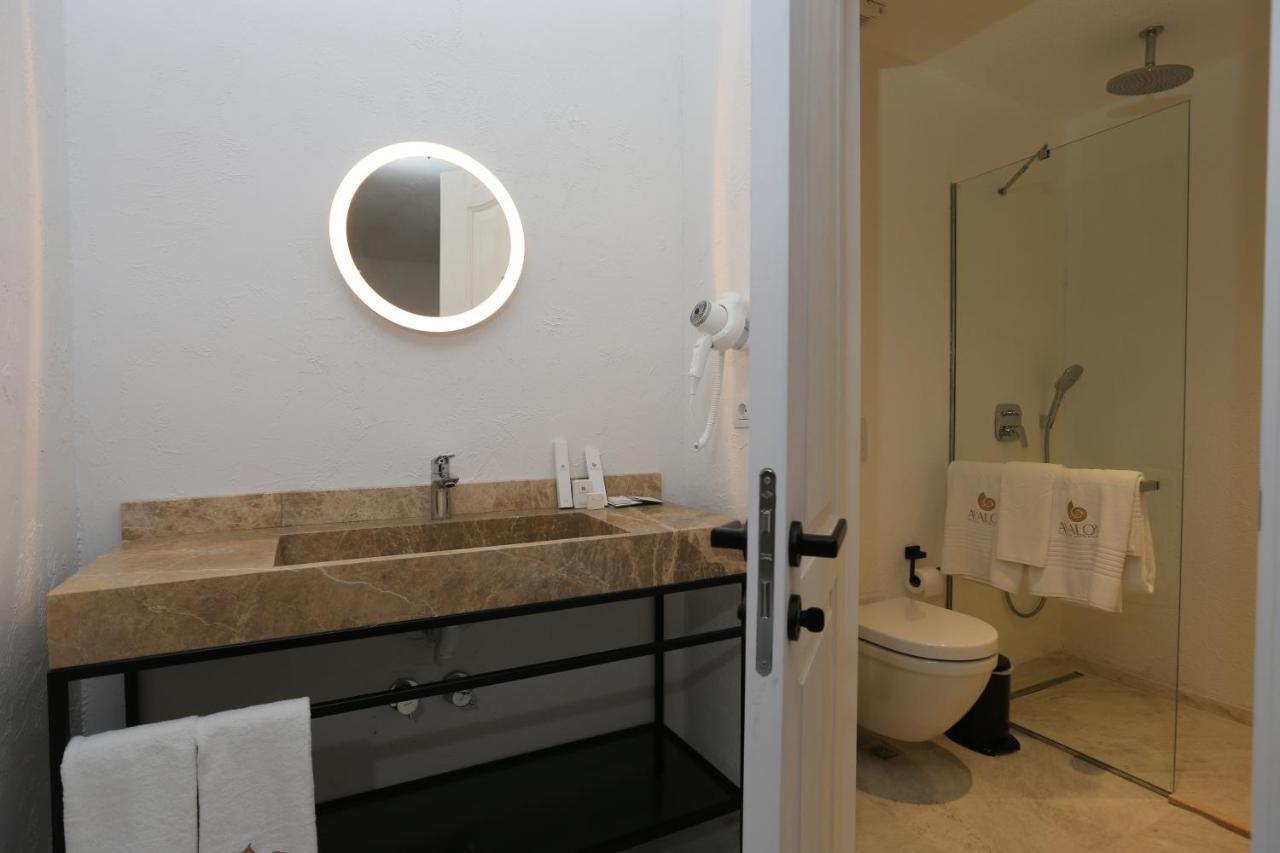 Avalon Boutique Hotel & Suites Alaçatı Luaran gambar